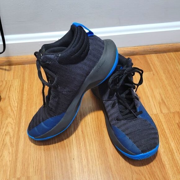 Adidas Pro Elevate Sz6Y   - Picture 1 of 8